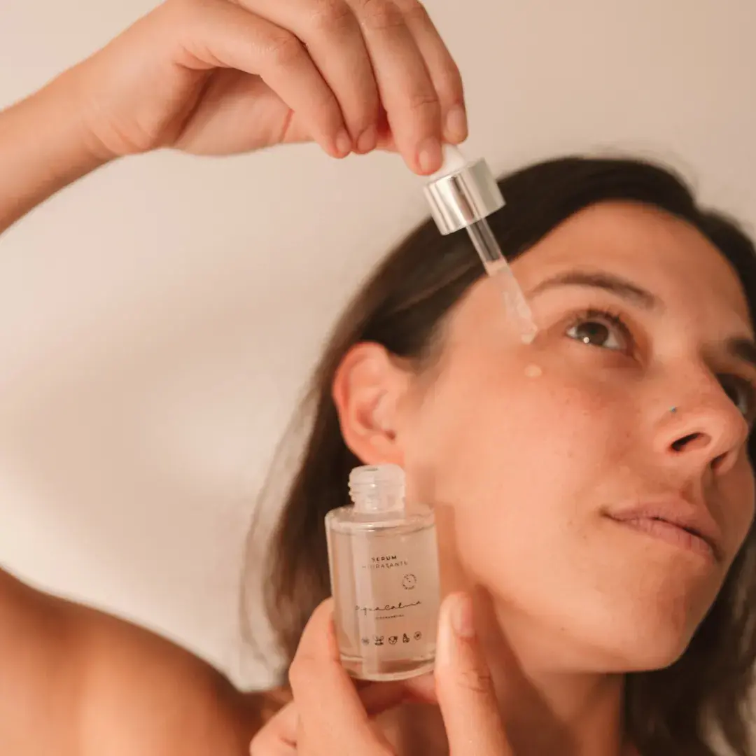 Alternative view of Serum facial hidratante